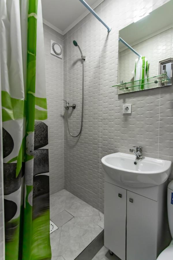 Autolux Hotel Cahul Bagian luar foto