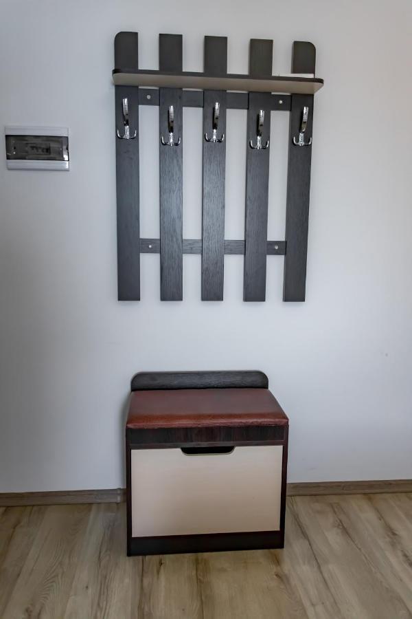 Autolux Hotel Cahul Bagian luar foto
